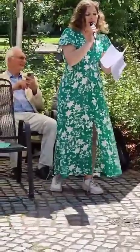 Hannah singt live bei einer freien Trauung – Hörprobe ansehen